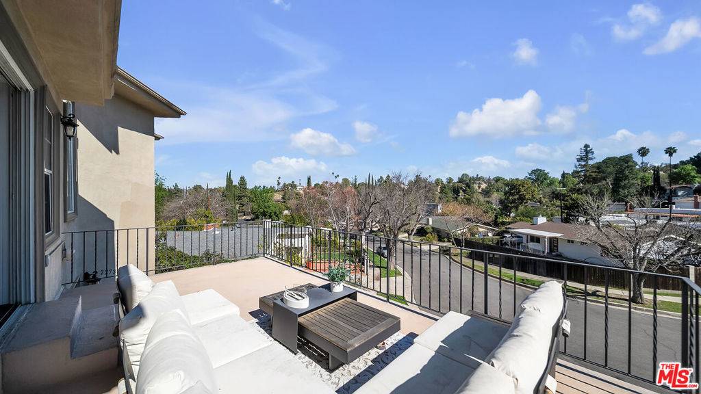 Woodland Hills, CA 91364,22736 Cavalier ST