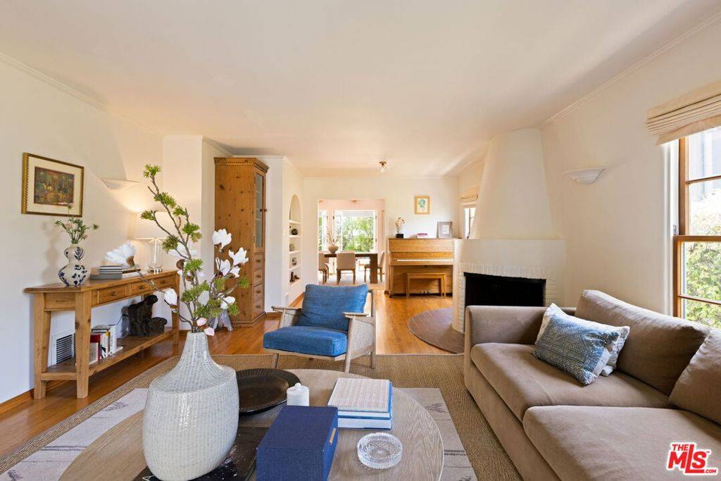 Santa Monica, CA 90402,306 AMALFI DR