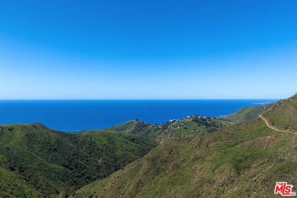 Topanga, CA 90290,62 Tuna Canyon RD