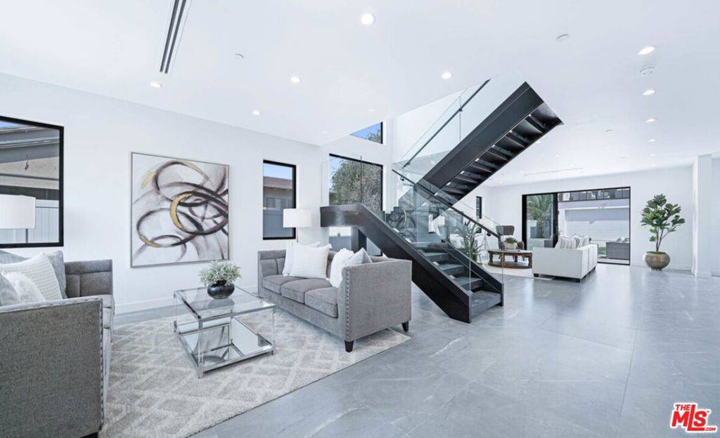 Culver City, CA 90230,4710 Berryman AVE