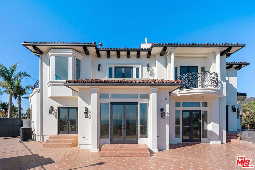 Malibu, CA 90265,6130 Galahad RD