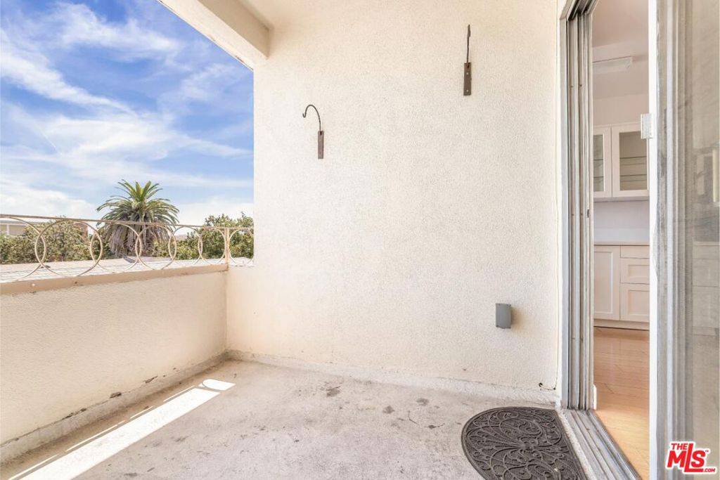 Glendale, CA 91206,330 N Howard ST #311