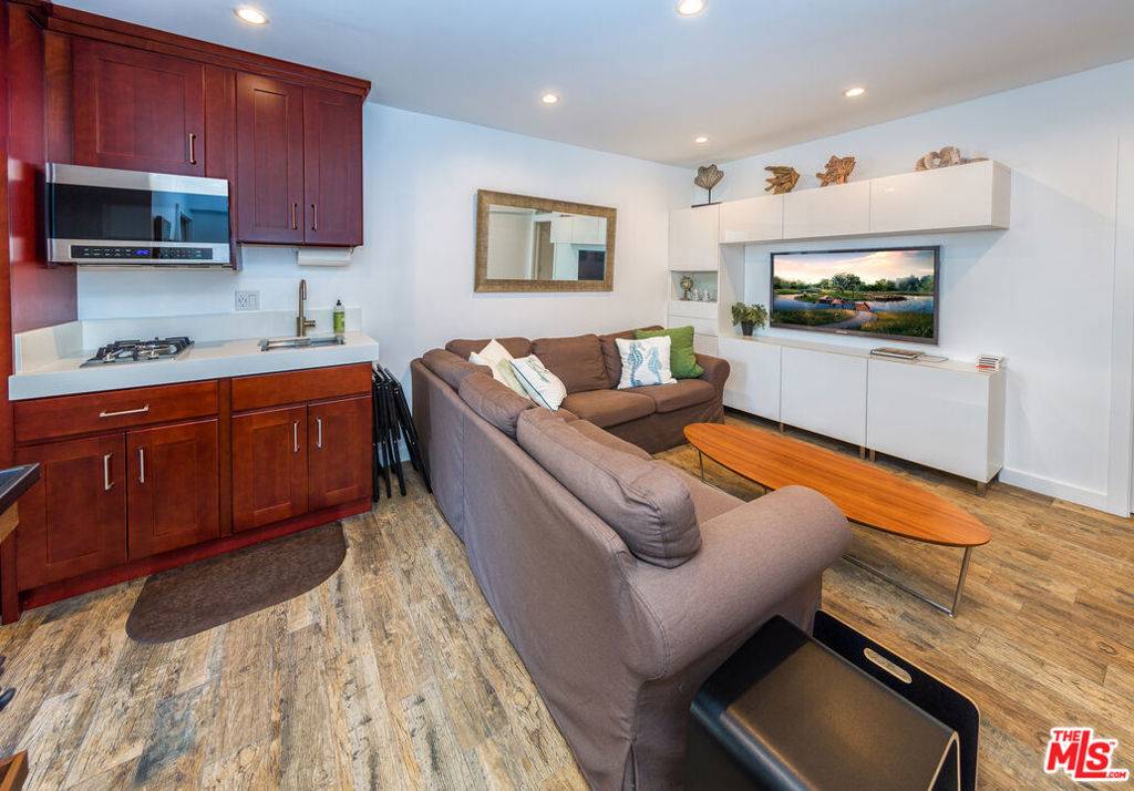 Venice, CA 90291,38 Sunset AVE #A