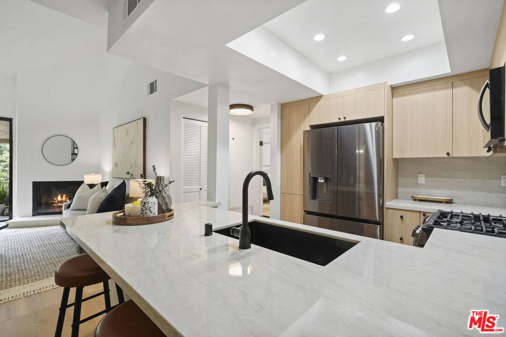 Playa Del Rey, CA 90293,8675 Falmouth AVE #321