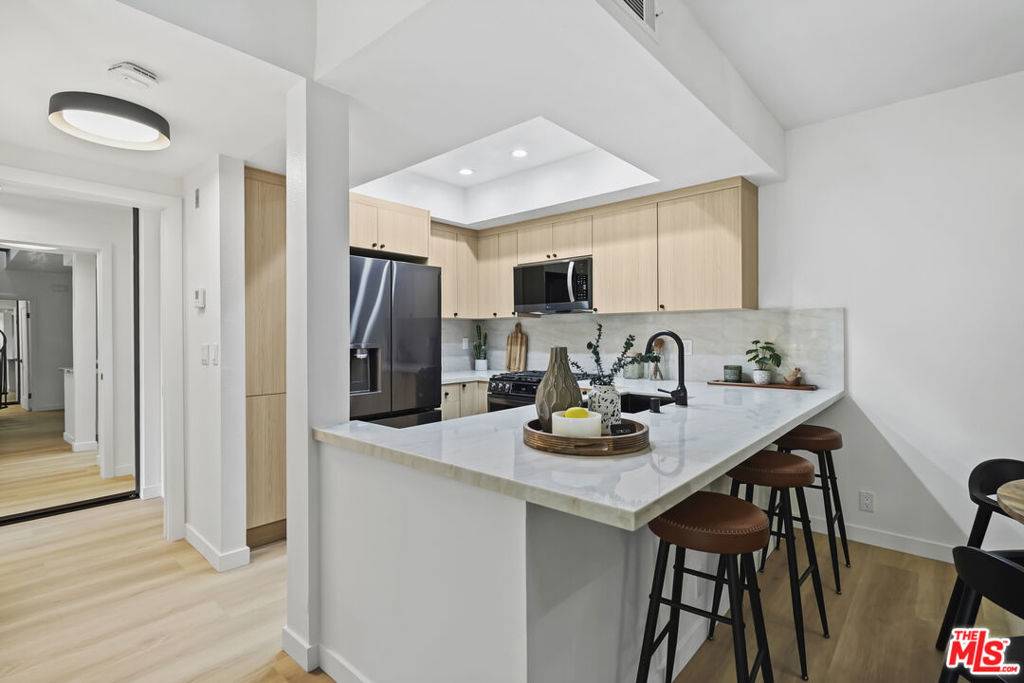 Playa Del Rey, CA 90293,8675 Falmouth AVE #321