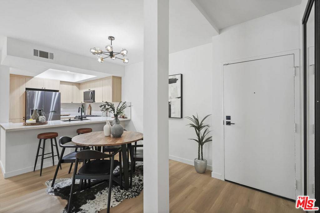 Playa Del Rey, CA 90293,8675 Falmouth AVE #321