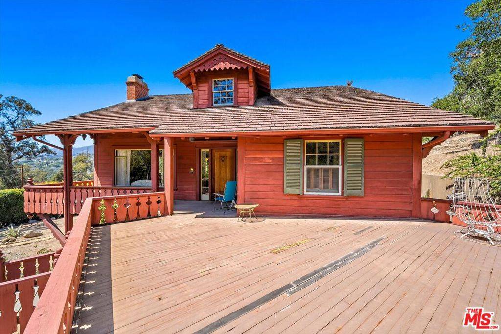 Santa Barbara, CA 93103,1060 Tremonto RD