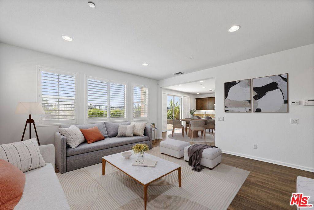 Santa Clarita, CA 91350,20650 Huntley WAY