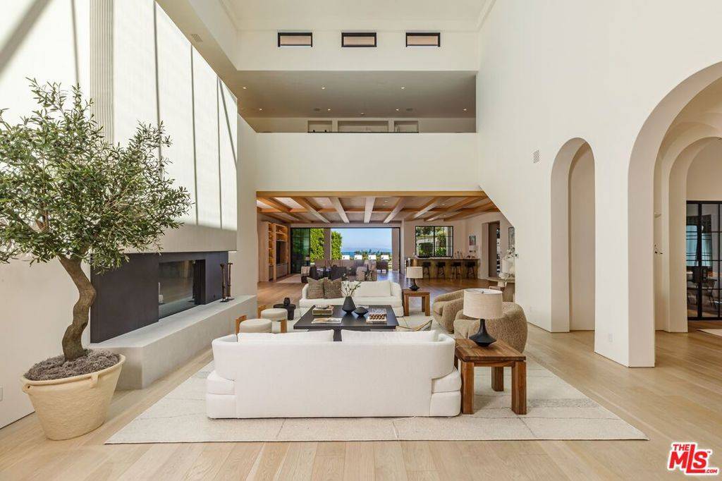 Pacific Palisades, CA 90272,1362 Bella Oceana VIS