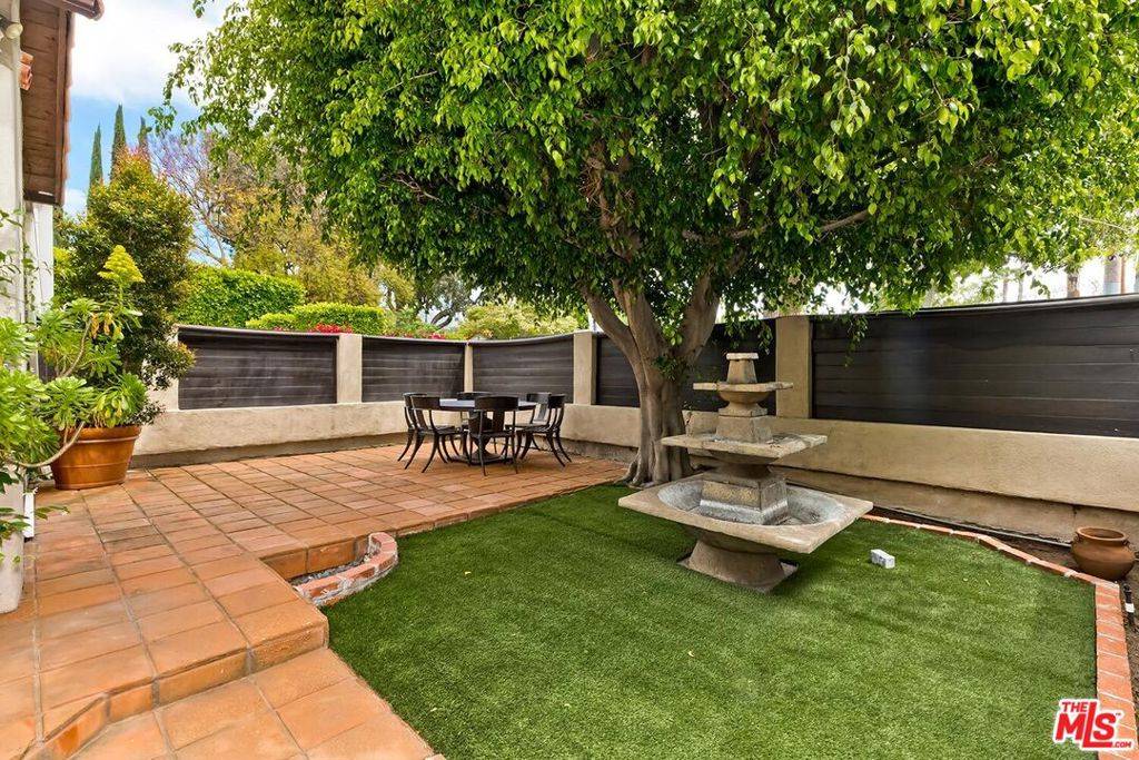 West Hollywood, CA 90048,423 Westbourne DR