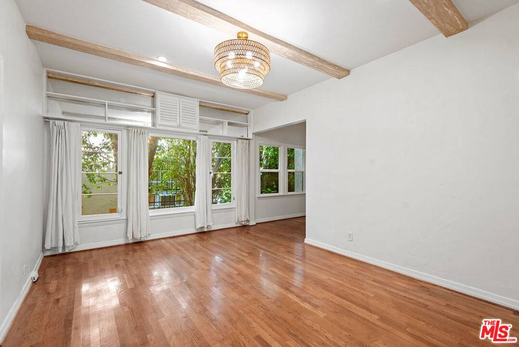 Beverly Hills, CA 90210,340 N Oakhurst DR #103