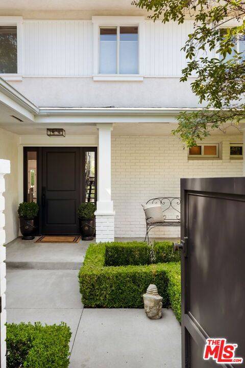 Sherman Oaks, CA 91403,15071 Valley Vista BLVD