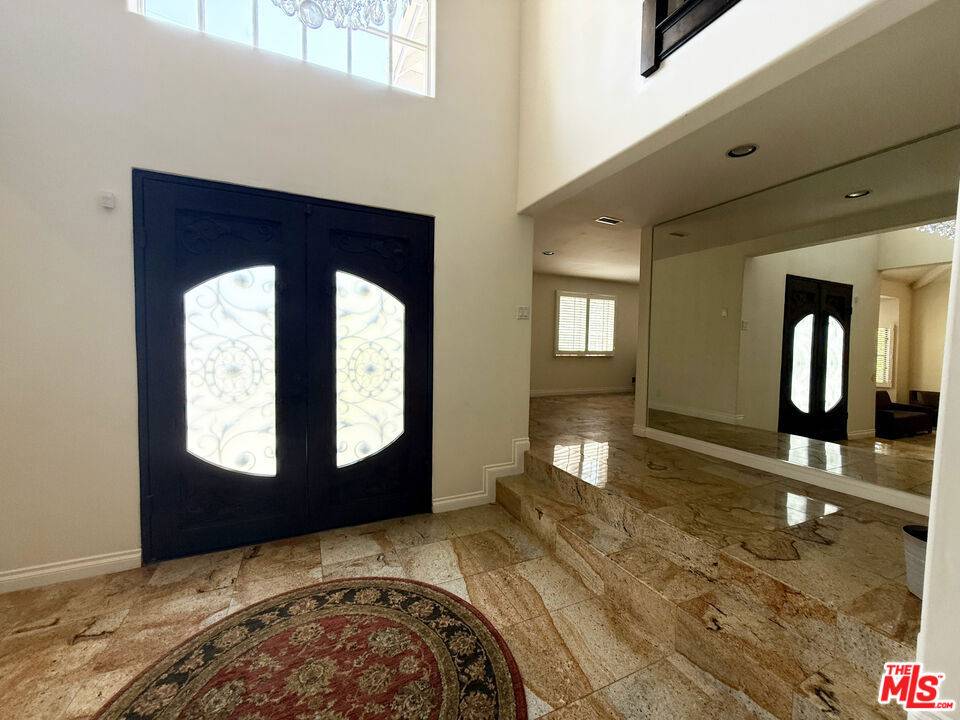 Sherman Oaks, CA 91403,15020 Encanto DR