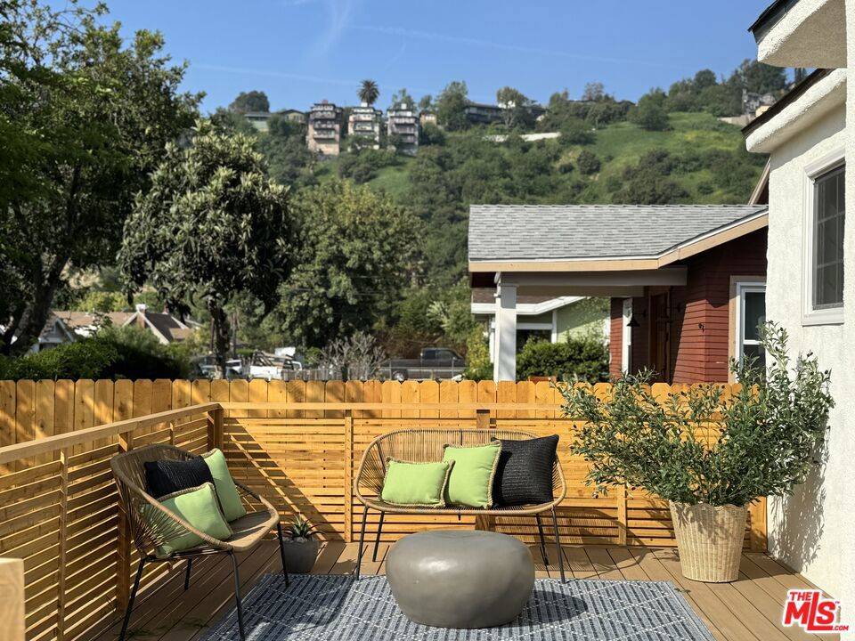 Los Angeles, CA 90042,4939 Malta ST