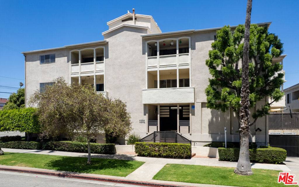 Santa Monica, CA 90403,1101 Lincoln BLVD #2D