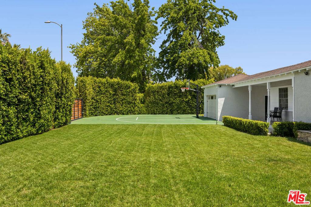 Sherman Oaks, CA 91401,5432 Fulton AVE