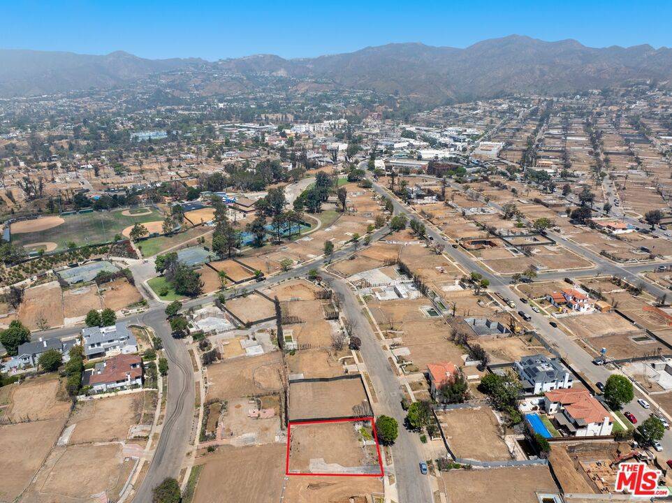 Pacific Palisades, CA 90272,711 Chapala DR
