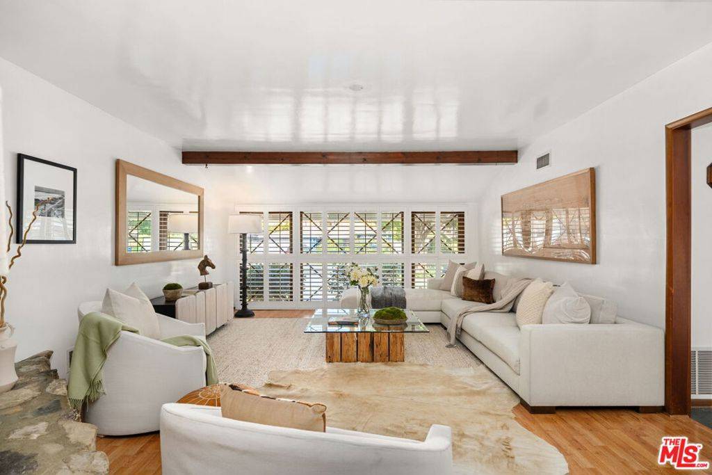 Sherman Oaks, CA 91411,5509 Saloma AVE