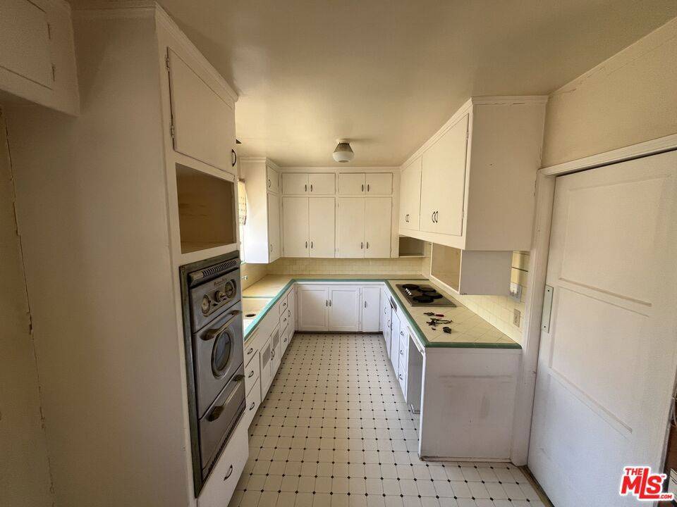 Santa Monica, CA 90405,2419 23rd ST