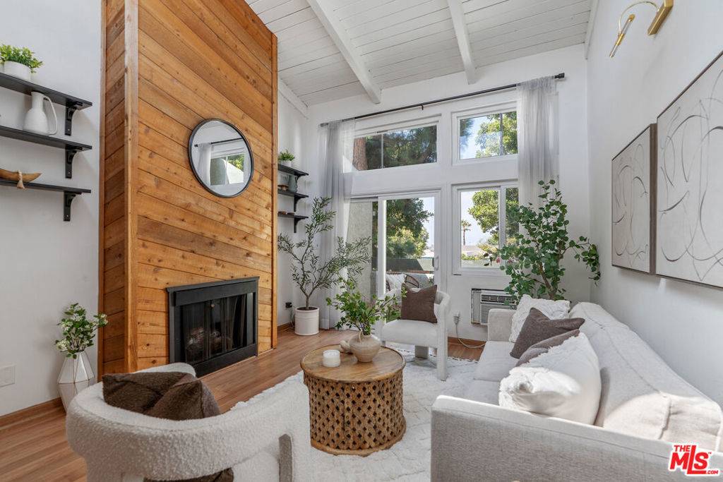 Culver City, CA 90230,4900 Overland AVE #305