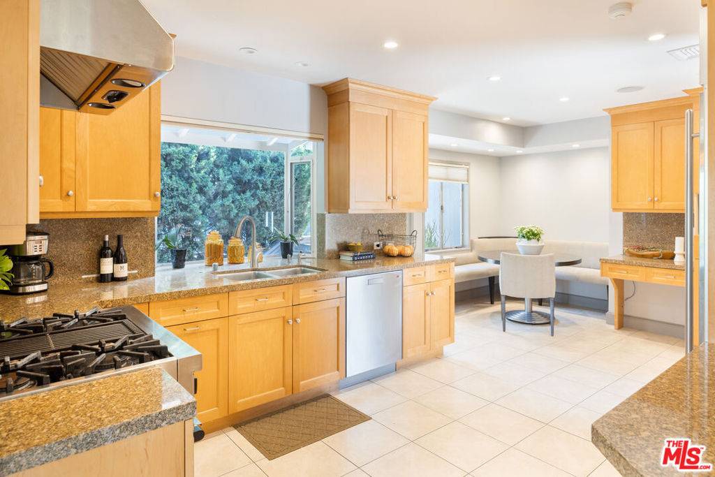 Beverly Hills, CA 90212,1256 Beverly Green DR