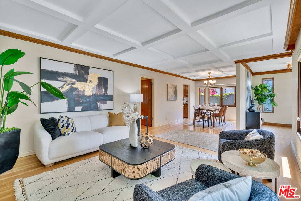 Santa Monica, CA 90403,1043 22nd ST