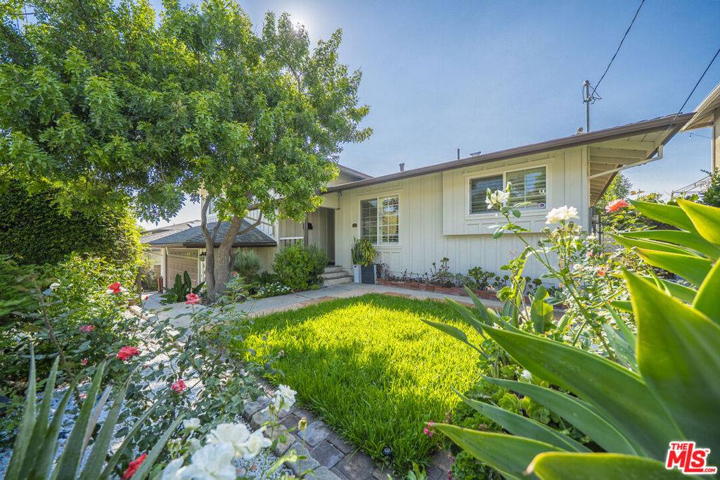 Los Angeles, CA 90065,4540 Wawona ST