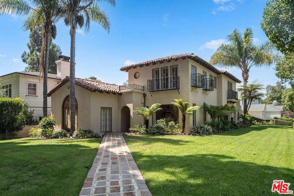 Santa Monica, CA 90402,504 24Th ST