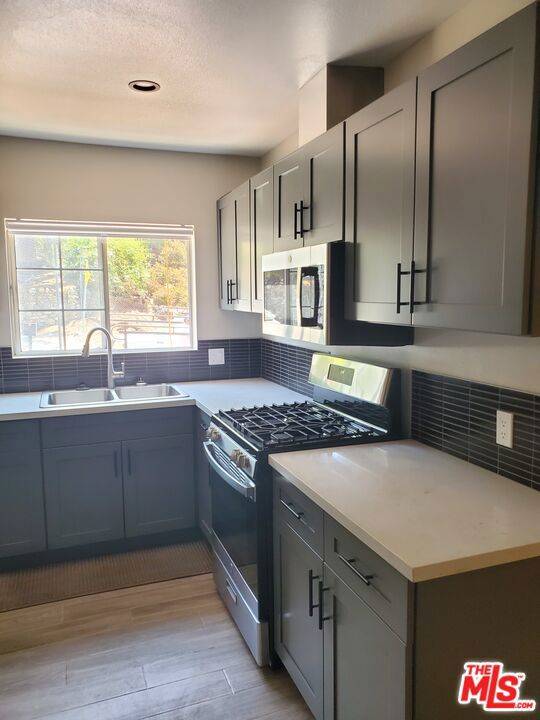 Los Angeles, CA 90042,900 Elder CT