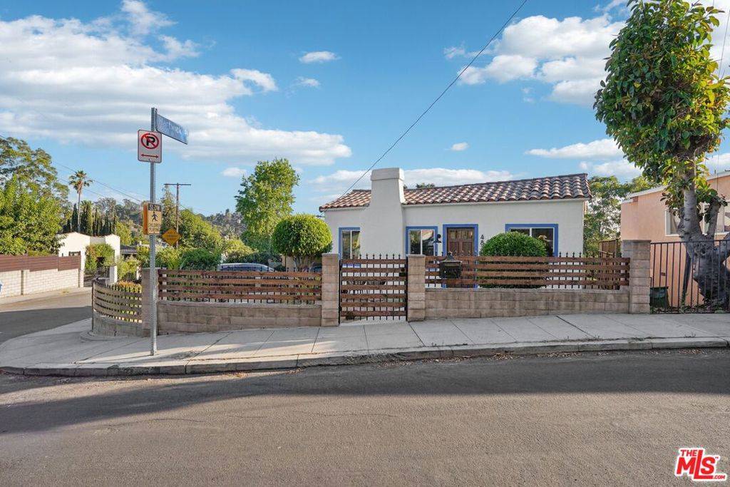 Los Angeles, CA 90041,4879 Hartwick ST
