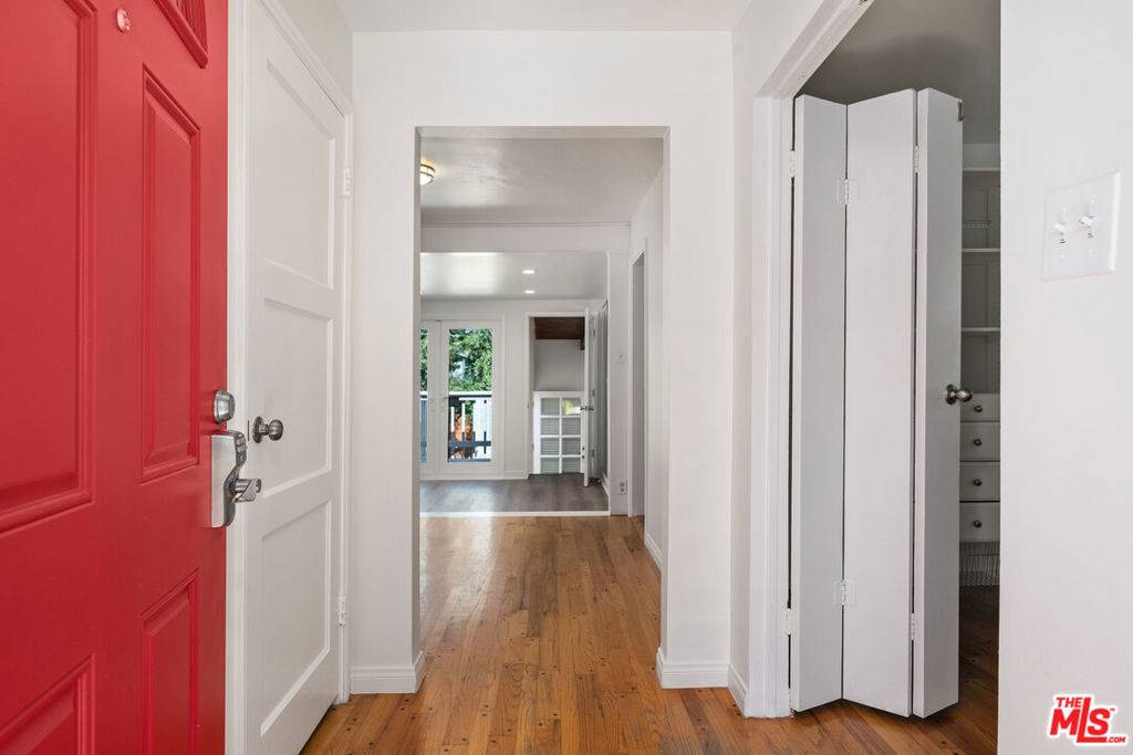 Pacific Palisades, CA 90272,769 Wildomar