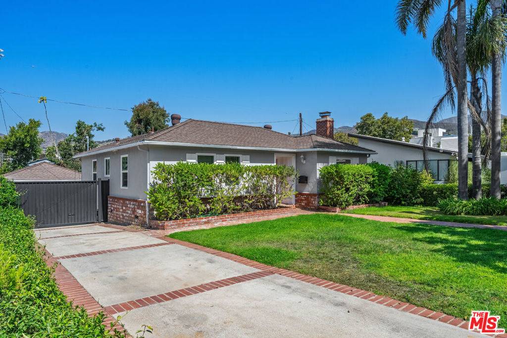 Pacific Palisades, CA 90272,769 Wildomar