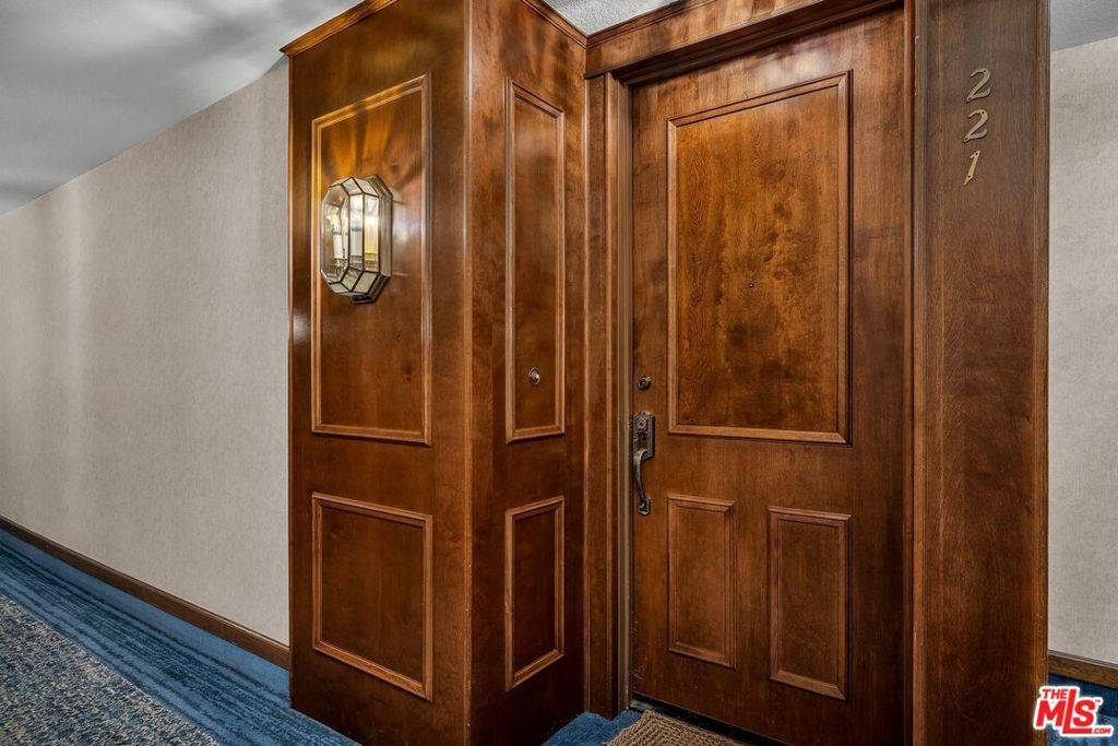 Playa Del Rey, CA 90293,8600 Tuscany AVE #221