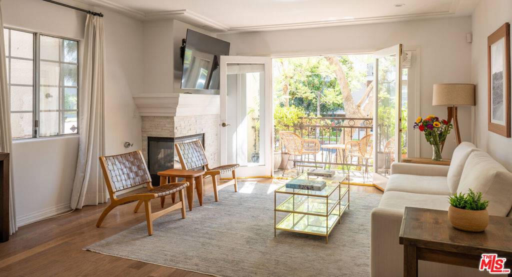 West Hollywood, CA 90048,146 S Clark DR #101