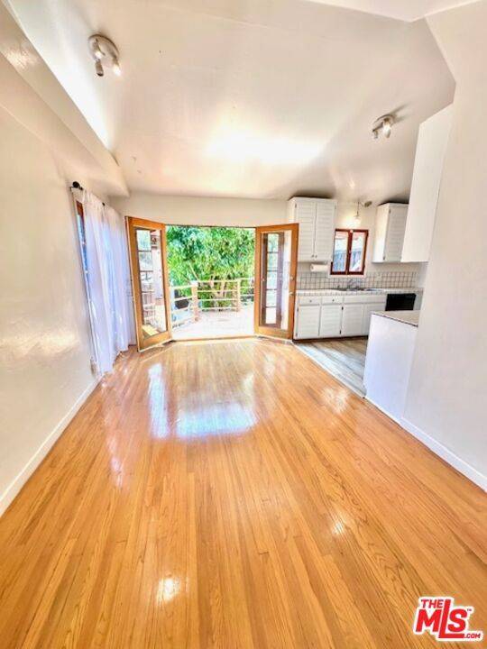 West Hollywood, CA 90069,9012 Phyllis AVE