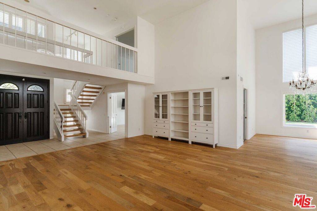 Pacific Palisades, CA 90272,17273 Avenida De La Herradura