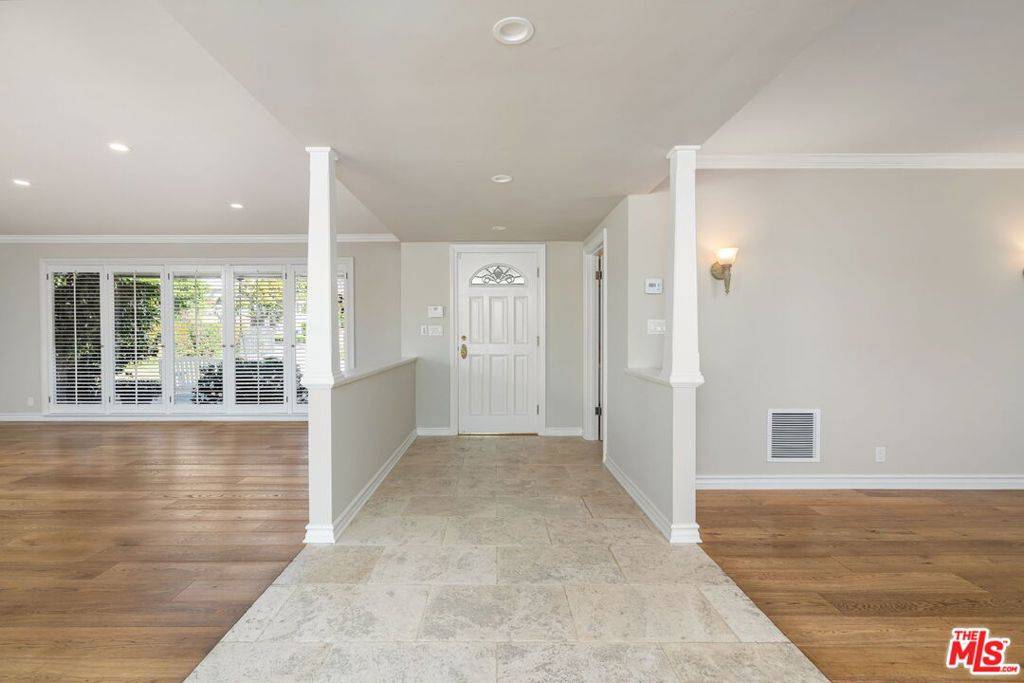 Pacific Palisades, CA 90272,14972 CAMAROSA DR