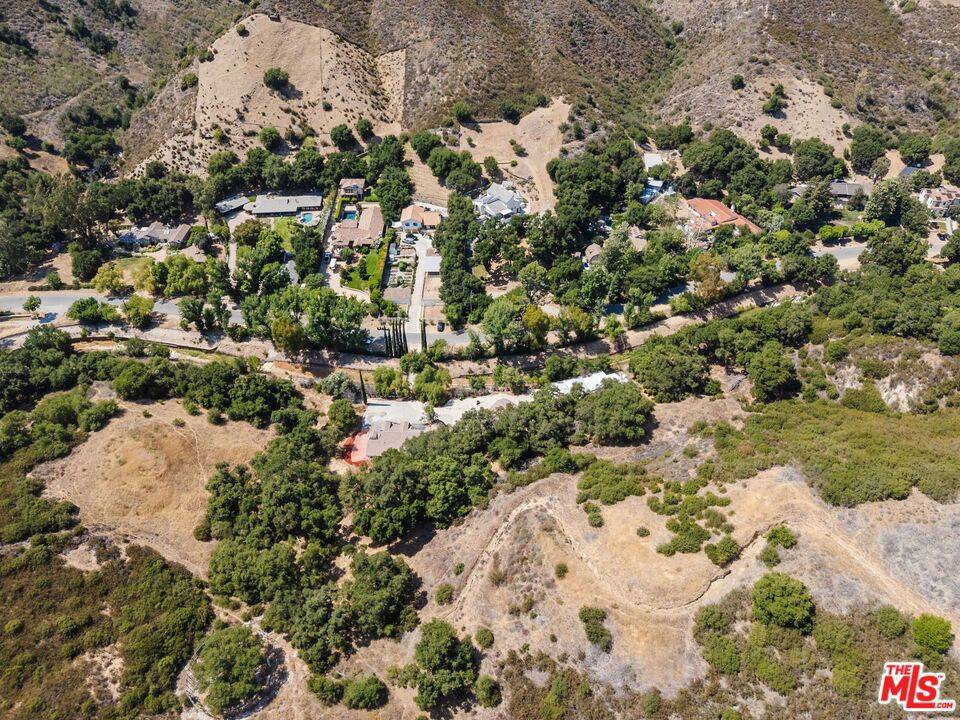 Calabasas, CA 91302,2470 Stokes Canyon RD