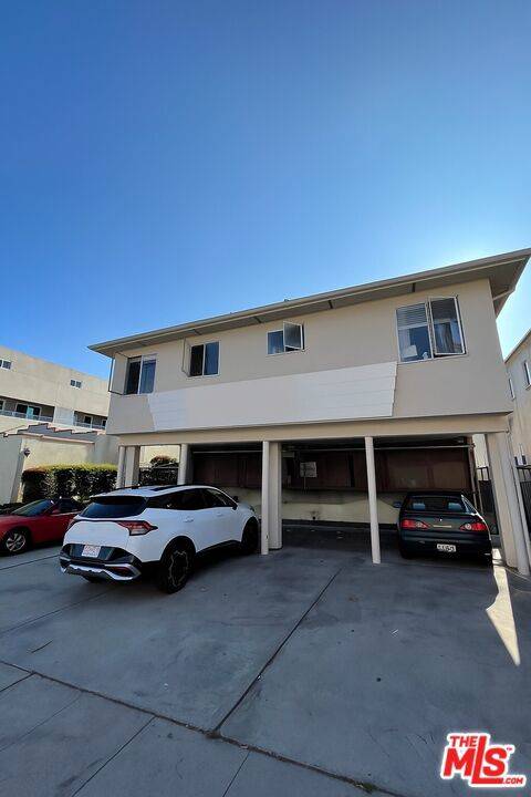 Los Angeles, CA 90004,417 N Ardmore AVE #1