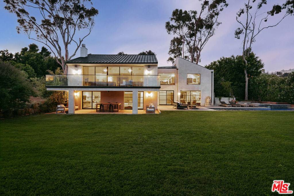Malibu, CA 90265,27860 Winding WAY