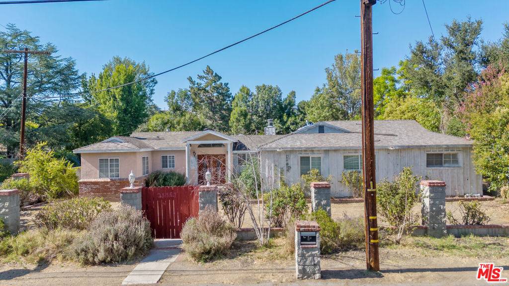 Woodland Hills, CA 91367,23357 Hatteras ST