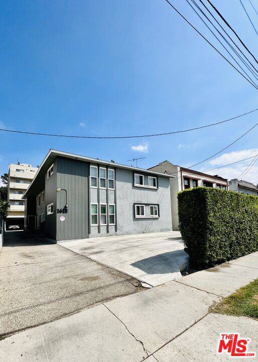 Los Angeles, CA 90027,1618 N Kenmore AVE #6