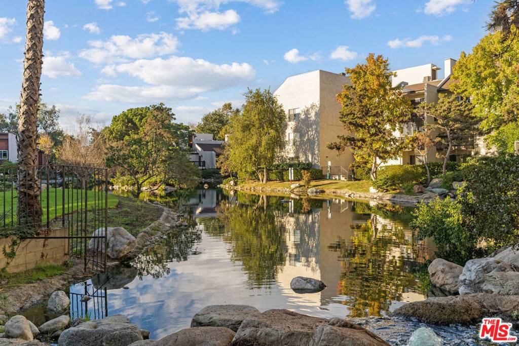 Culver City, CA 90230,2209 Summertime LN #209