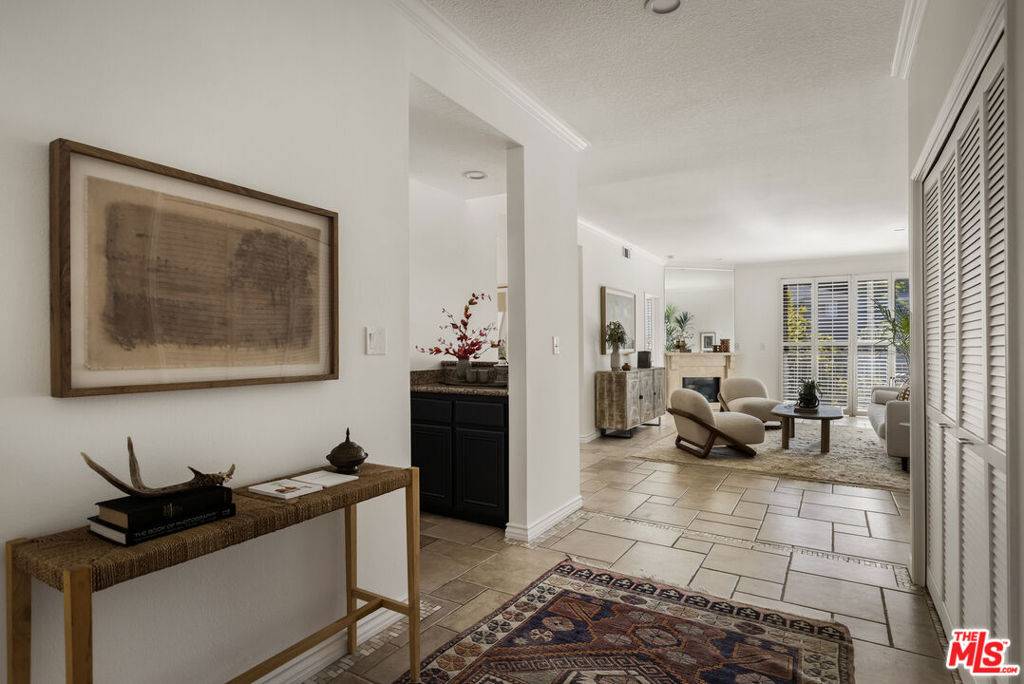 Los Angeles, CA 90025,1840 S Beverly Glen BLVD #309