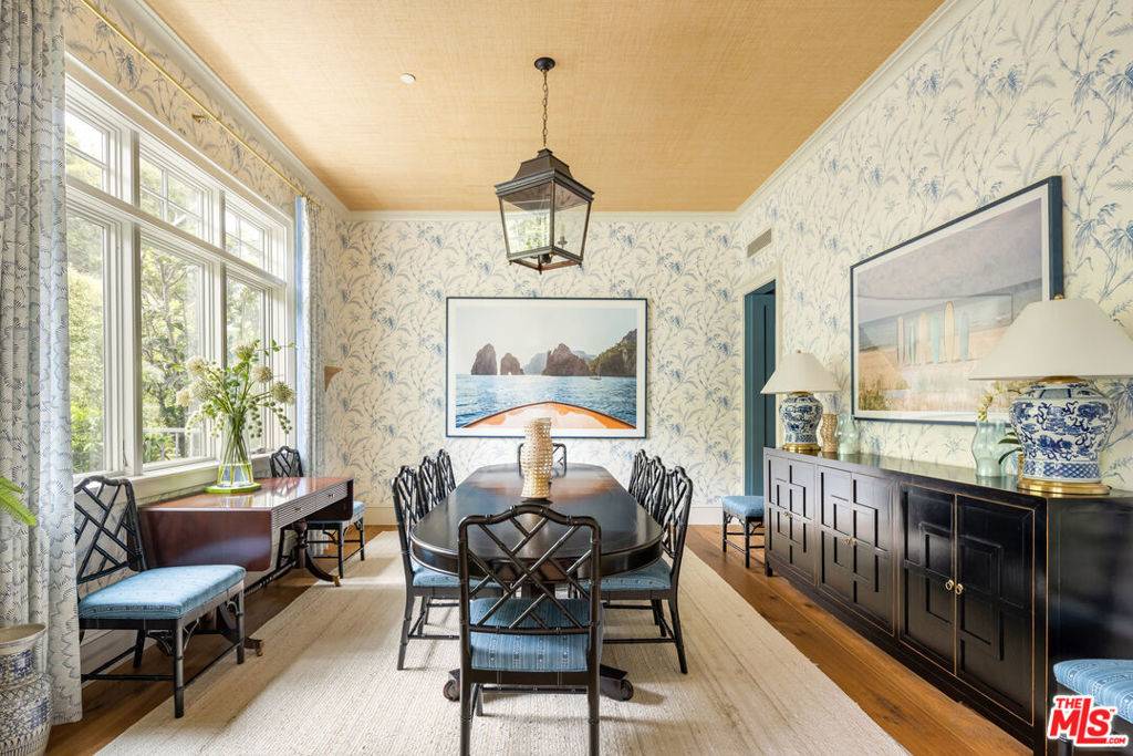 Pacific Palisades, CA 90272,782 Ranch LN