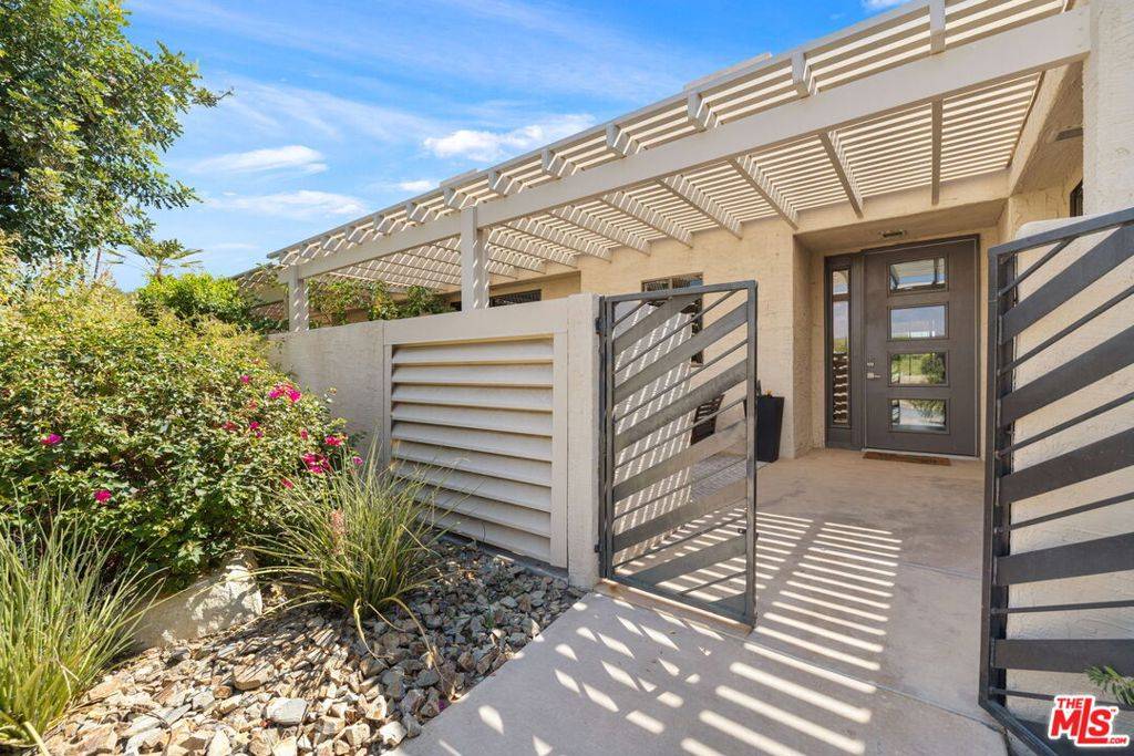 Rancho Mirage, CA 92270,155 Desert West DR