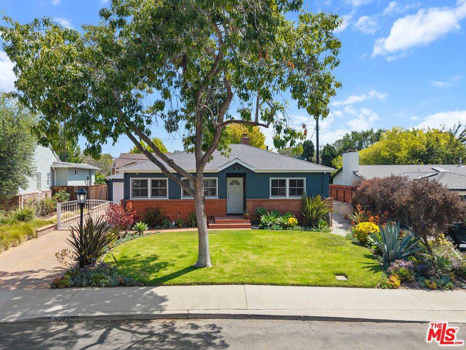 Los Angeles, CA 90066,11963 Woodbine ST