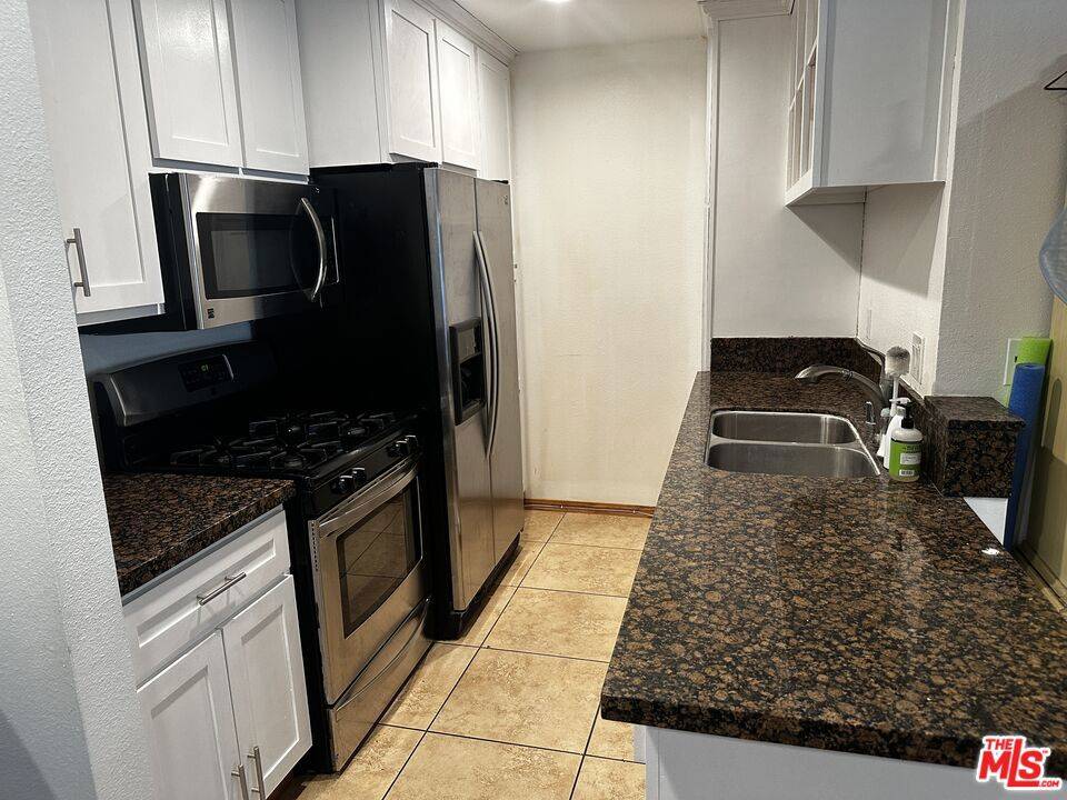Tarzana, CA 91356,5700 Etiwanda AVE #135