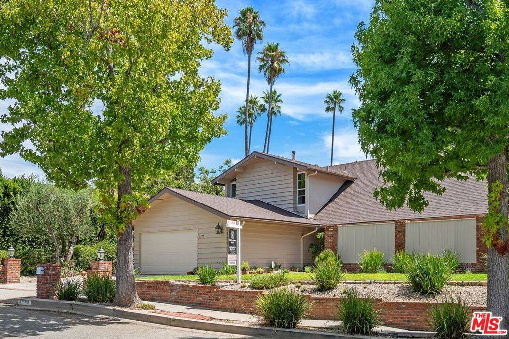 Los Angeles, CA 90049,2276 Westridge RD