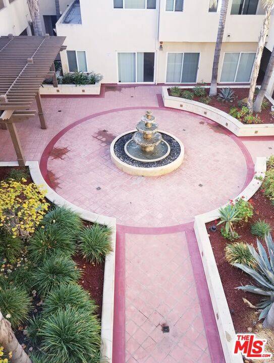 Van Nuys, CA 91405,13941 Sherman WAY #305